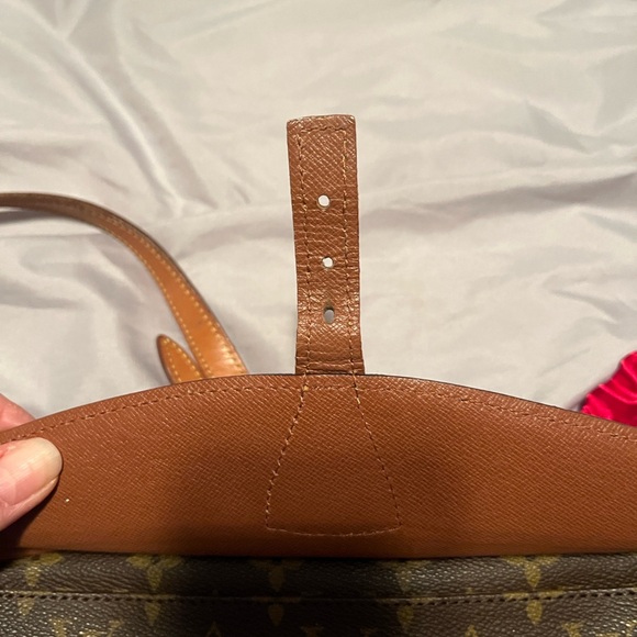 Louis Vuitton Jeune Fille GM - Picture 10 of 10